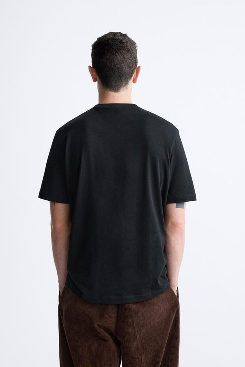 ZARA БАЗОВАЯ ФУТБОЛКА MEDIUM WEIGHT, ЧЕРНЫЙ