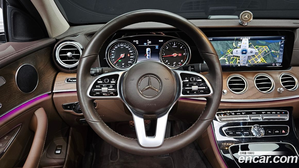 Mercedes-Benz E-Class W213 E220d 4MATIC Exclusive (10.2019)