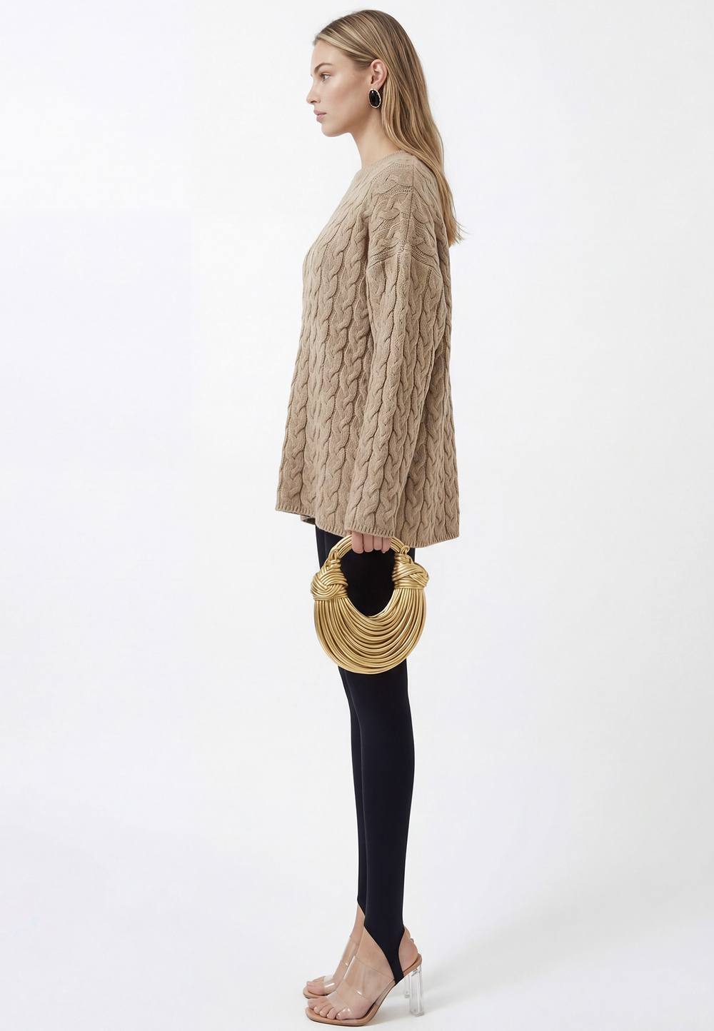 Свитер косичка