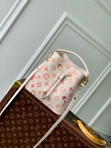 Louis Vuitton NeoNoe BB