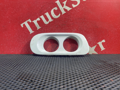 Облицовка ПТФ правая