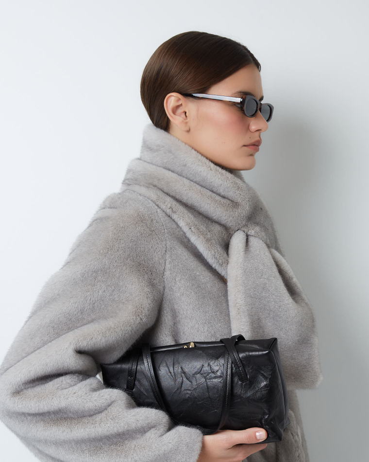 Шарф из искусственного меха норки серый