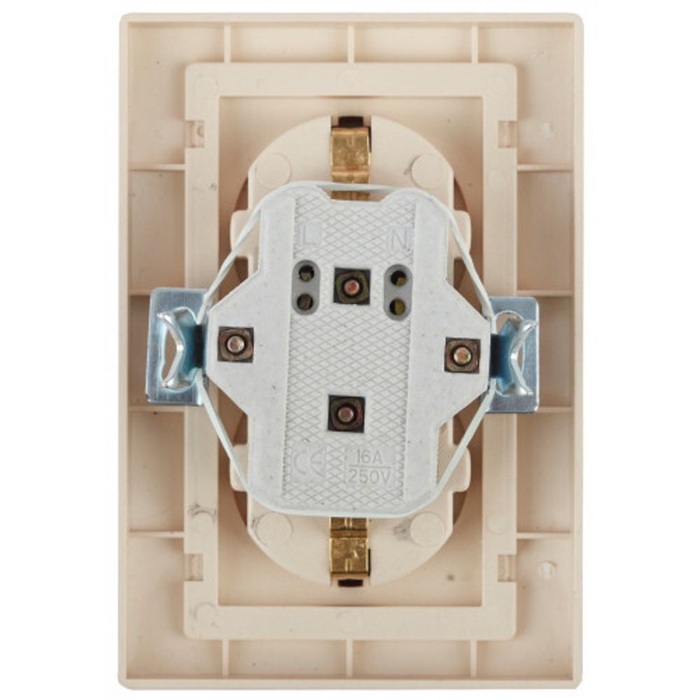 Розетка Intro Plano 1-205-02 с заземлением двойная 2X2P+E Schuko, 16А-250В, IP20, СУ, слоновая кость