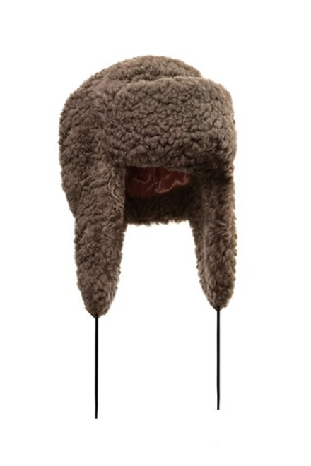 Коричневая шапка-ушанка