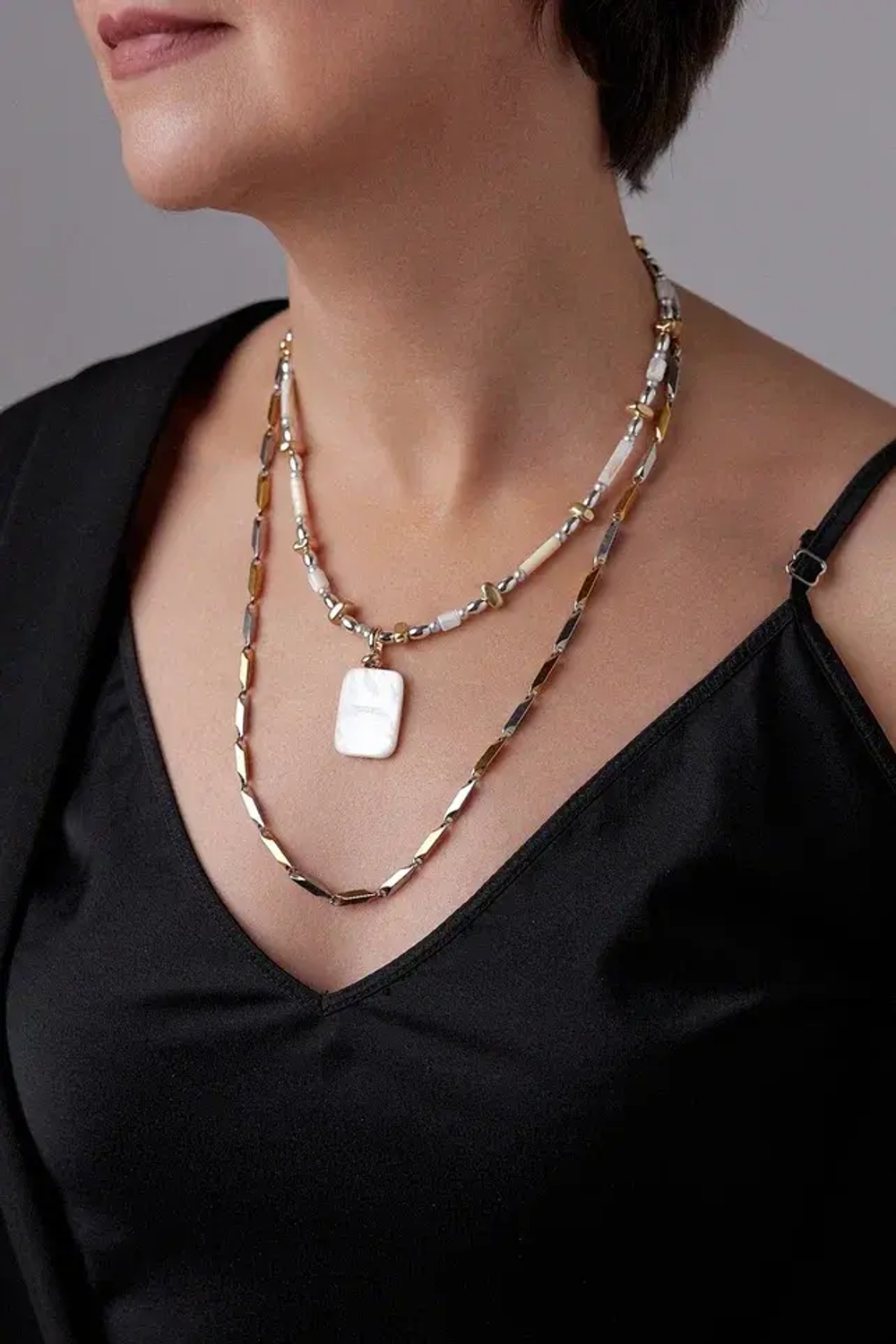 HMG 1328 Колье двойное с прямоугольным перламутром mix арт.2500