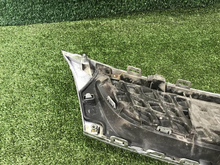 Решетка радиатора KIA Rio 4 X-Line (2017-2020)