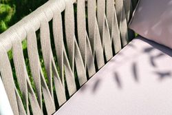 "Касабланка" диван 3-местный плетеный из роупа, каркас алюминий белый муар, роуп бежевый 20мм, ткань бежевая 052