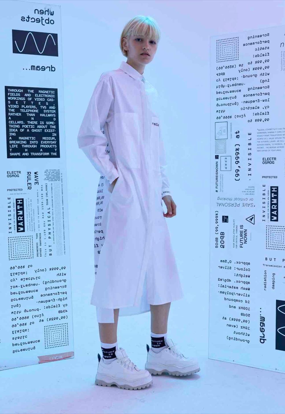 Купить Рубашка-платье Futureisnown Media Radiation Damping shirt Белая Рубашка-платье Futureisnown Media Radiation Damping shirt Белая