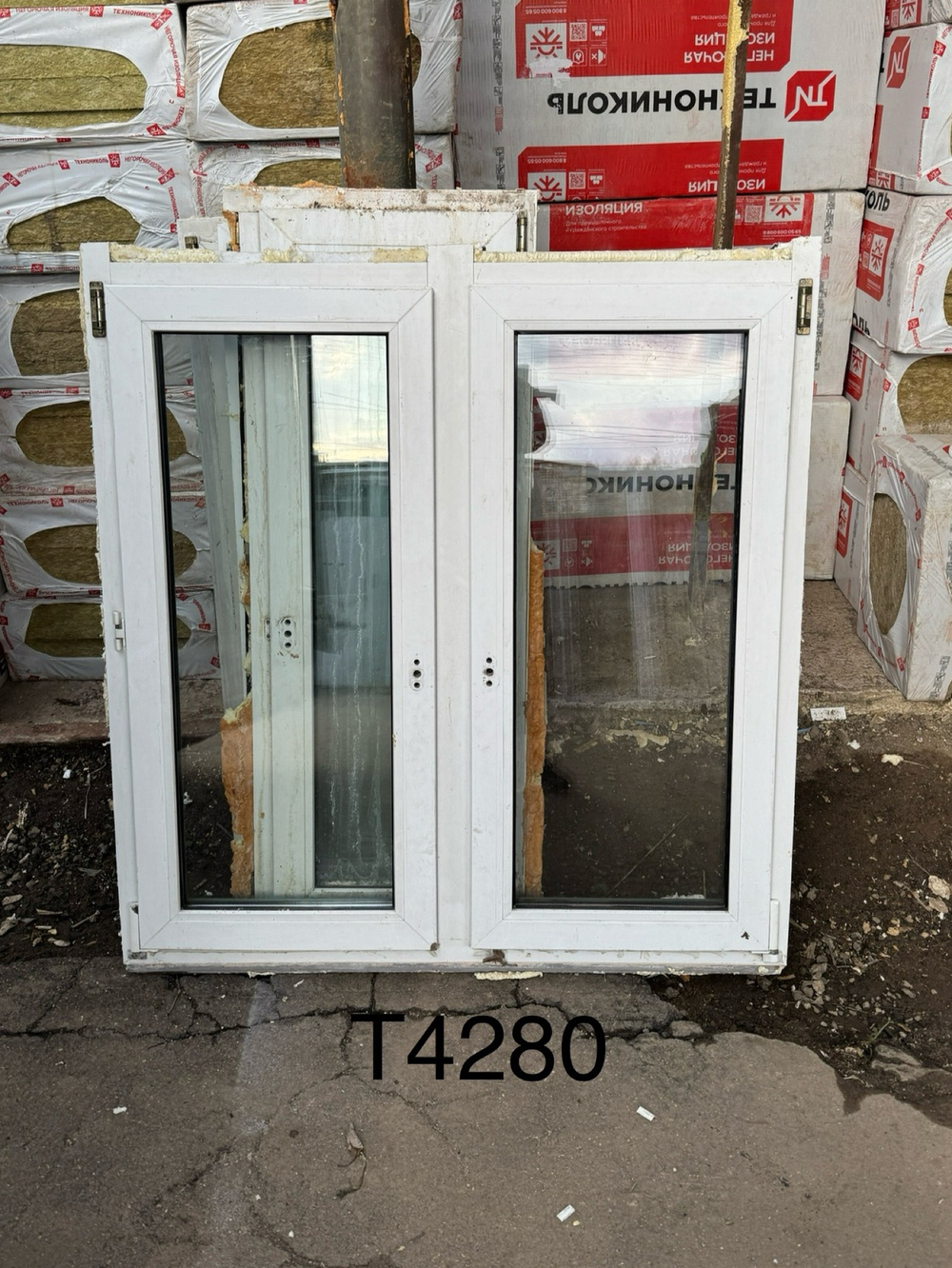 Б/У Окно Пластиковое 132(в) х 125(ш)