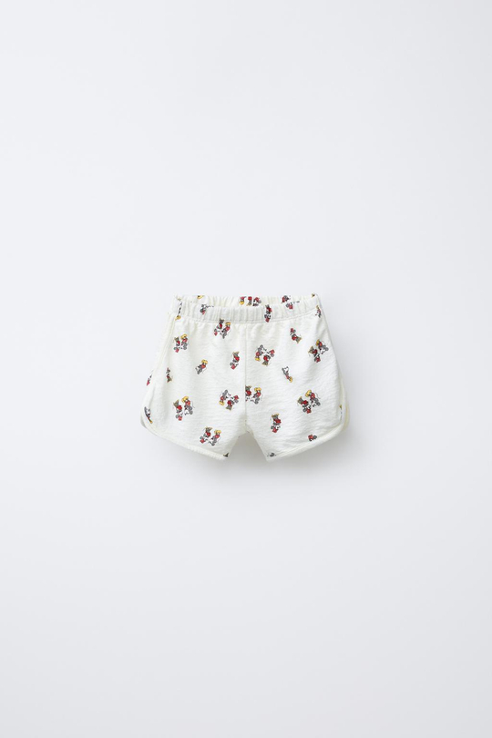 ZARA ШОРТЫ-БЕРМУДЫ ИЗ РЕЛЬЕФНОЙ ТКАНИ С ПРИНТОМ MICKEY © AND MINNIE MOUSE © DISNEY, ЖЕЛТОВАТО-БЕЛЫЙ