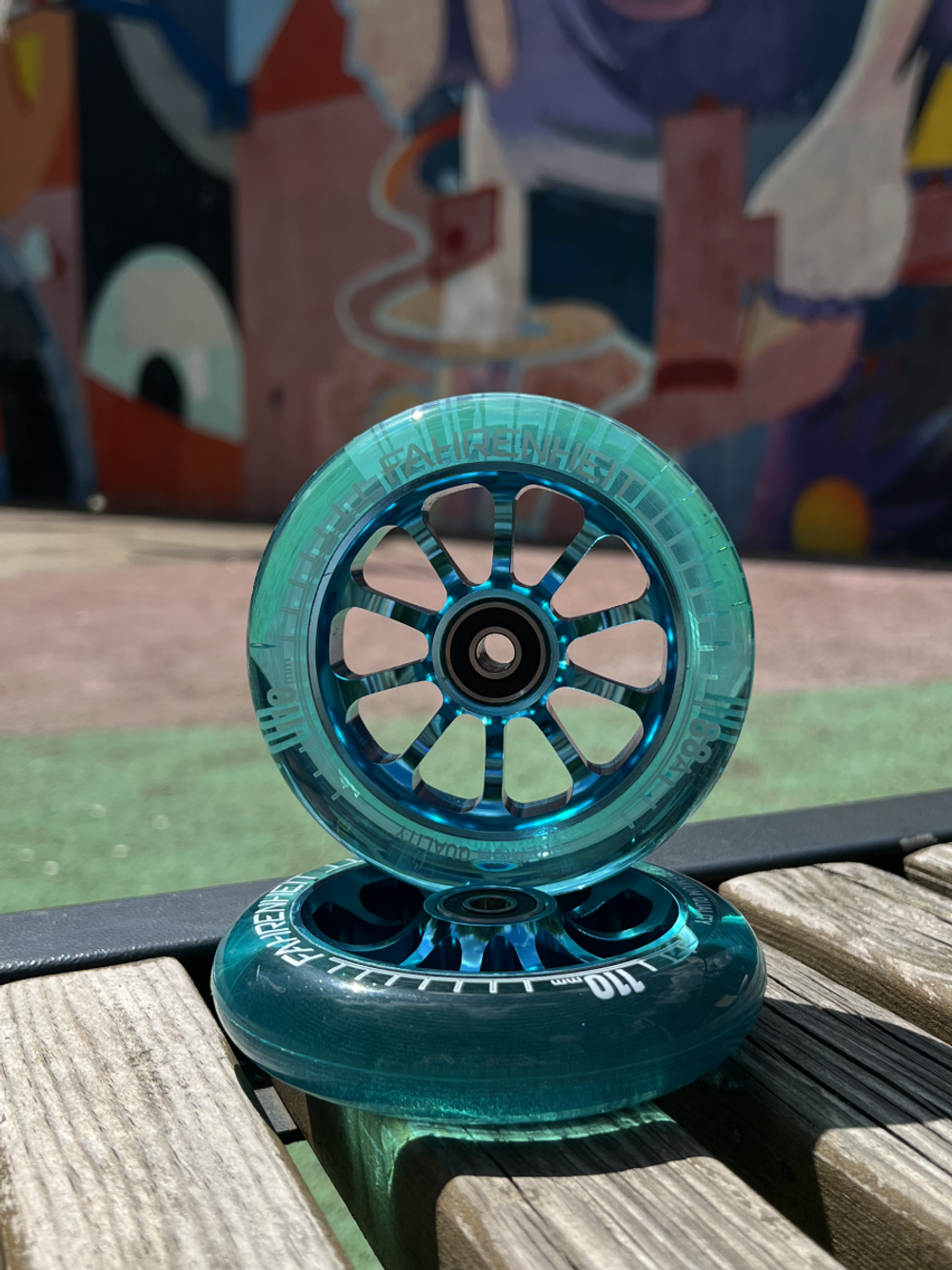 Набор колес (2 шт) Fahrenheit 110*24 mm 10-Spoked, голубой/прозрачный голубой