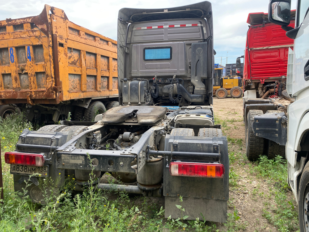 Foton AUMAN 4x2 Седельный тягач BJ4189Y6ADL-01 (Дизельный, 11.8 л, 470 л.с. АТ)