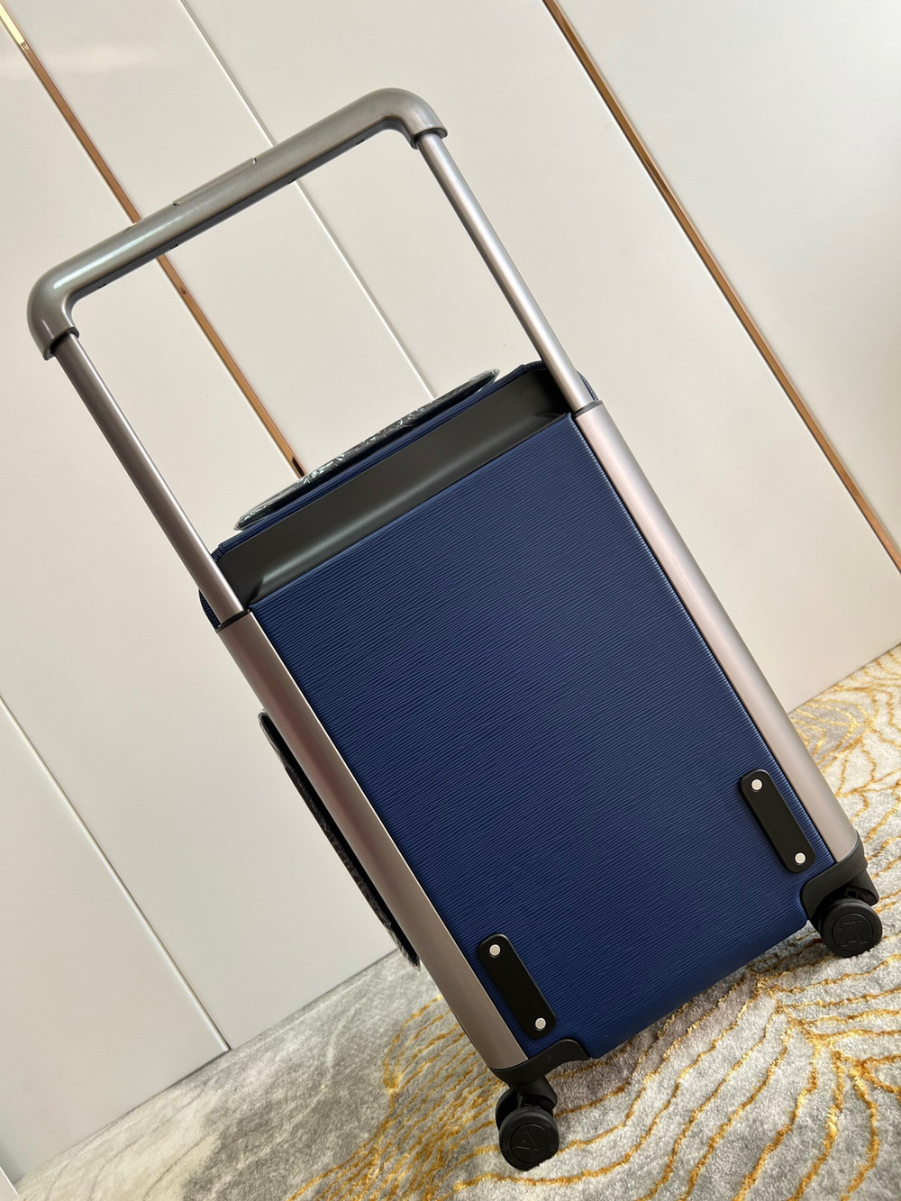 Louis Vuitton Horizon 55 Suitcase