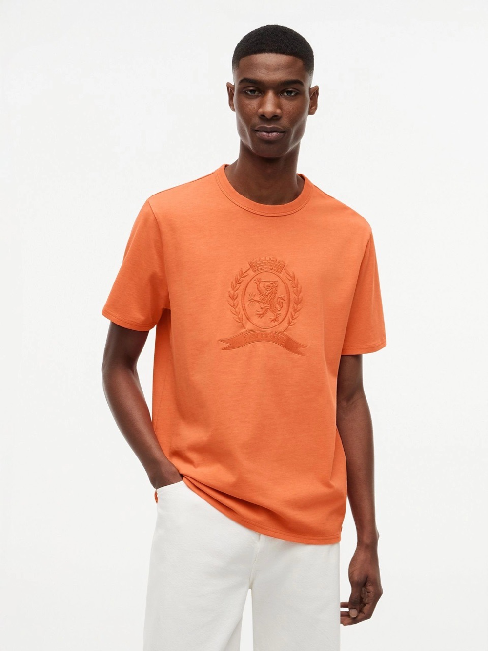 Футболка Tommy Hilfiger Laurel Leaf Logo Garment-Dyed Paradise Lily