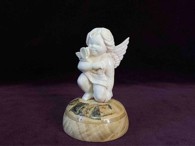 «Ангел с бабочкой»