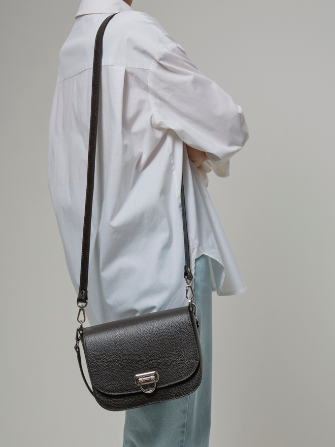 Сумка кожаная кросс-боди темно-коричневая