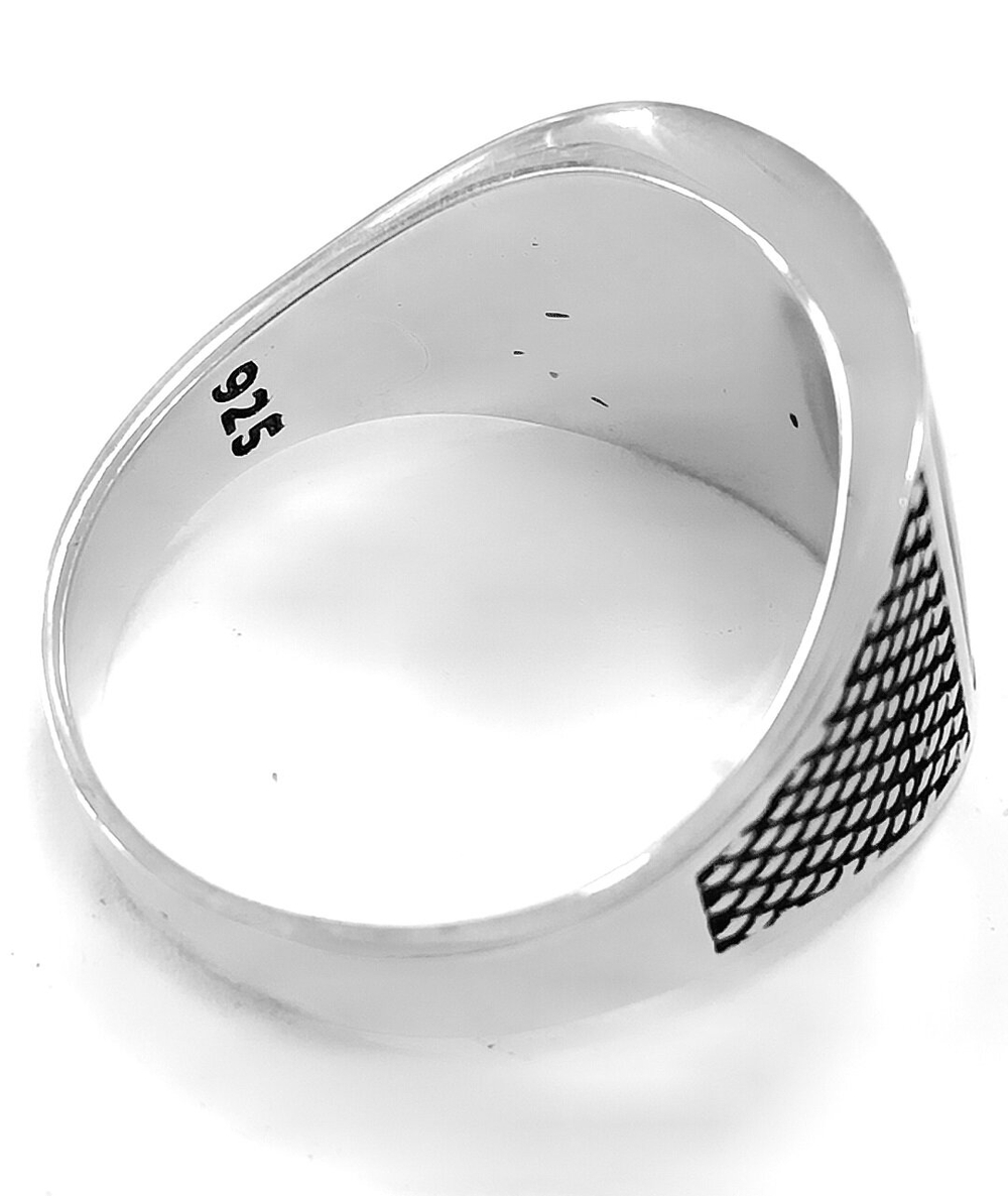 Ювелирное мужское кольцо из серебра с эмалью,размер 21.5