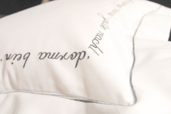 Пододеяльник 200х220 Christian Fischbacher Luxury Nights Sweet Dreams 557 серебро Швейцария фрагмент