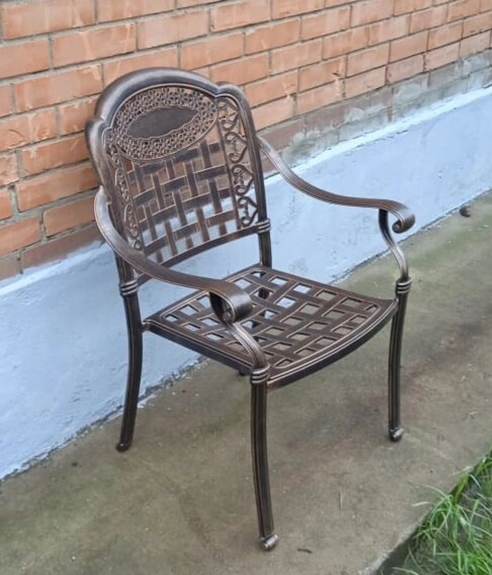 Металлическое кресло Gera из алюминия