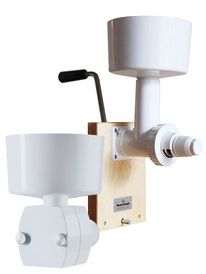 Набор Мельница и зернодавилка Messerschmidt