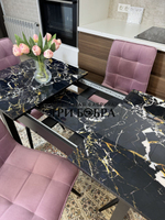 Стеклянный раздвижной стол "Черный мрамор" и стулья "ГУЧИ" пыльная роза