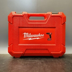 Шуруповерт аккумуляторный бесщеточный Milwaukee 18V 2АКБ в мини кейсе