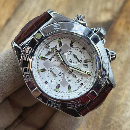 Часы Breitling