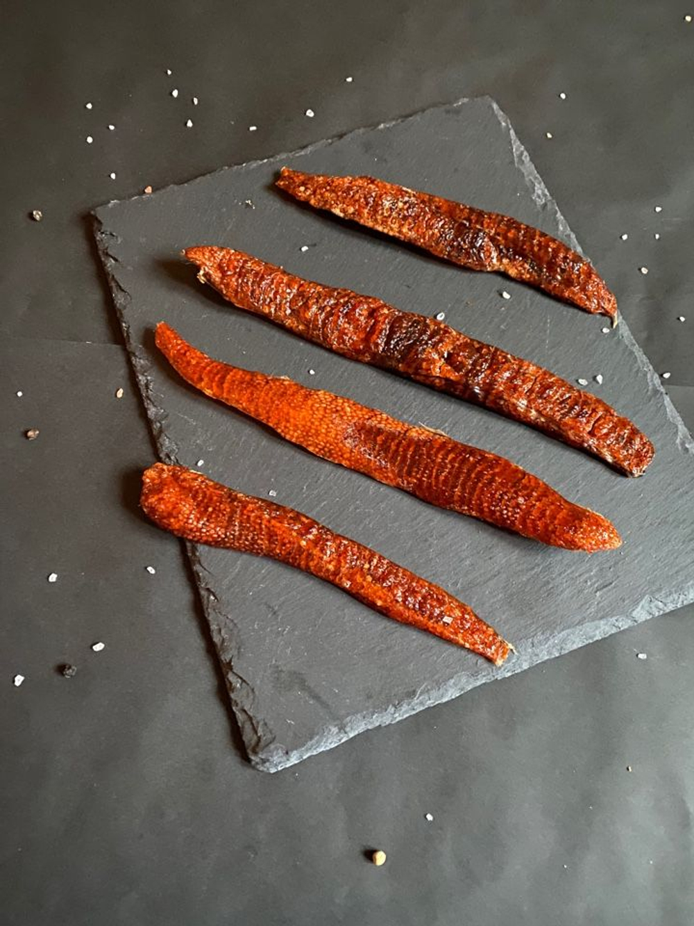 икра форели вяленая, подкопченая, слабосоленая - истык форели- 50 грамм