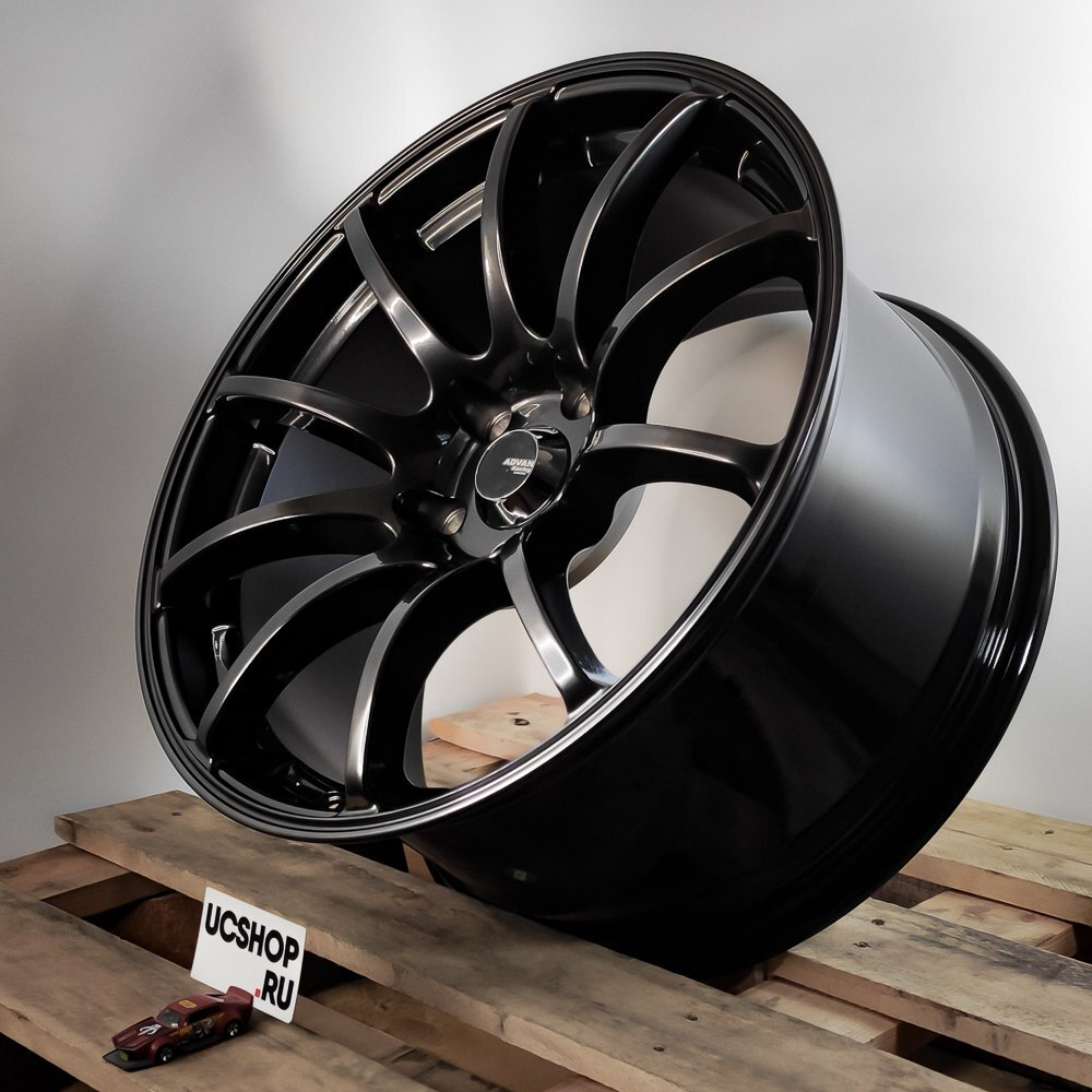 Комплект дисков Advan RS 18x9 et35 5x114.3