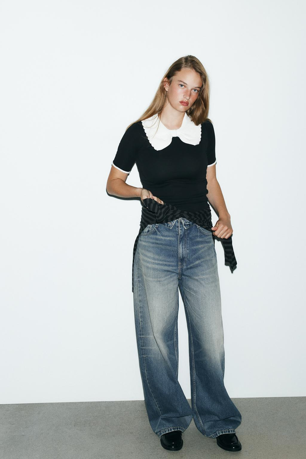 ZARA ФУТБОЛКА С ТРИКОТАЖНЫМ ВОРОТНИКОМ И БАНТОМ, ЧЕРНЫЙ