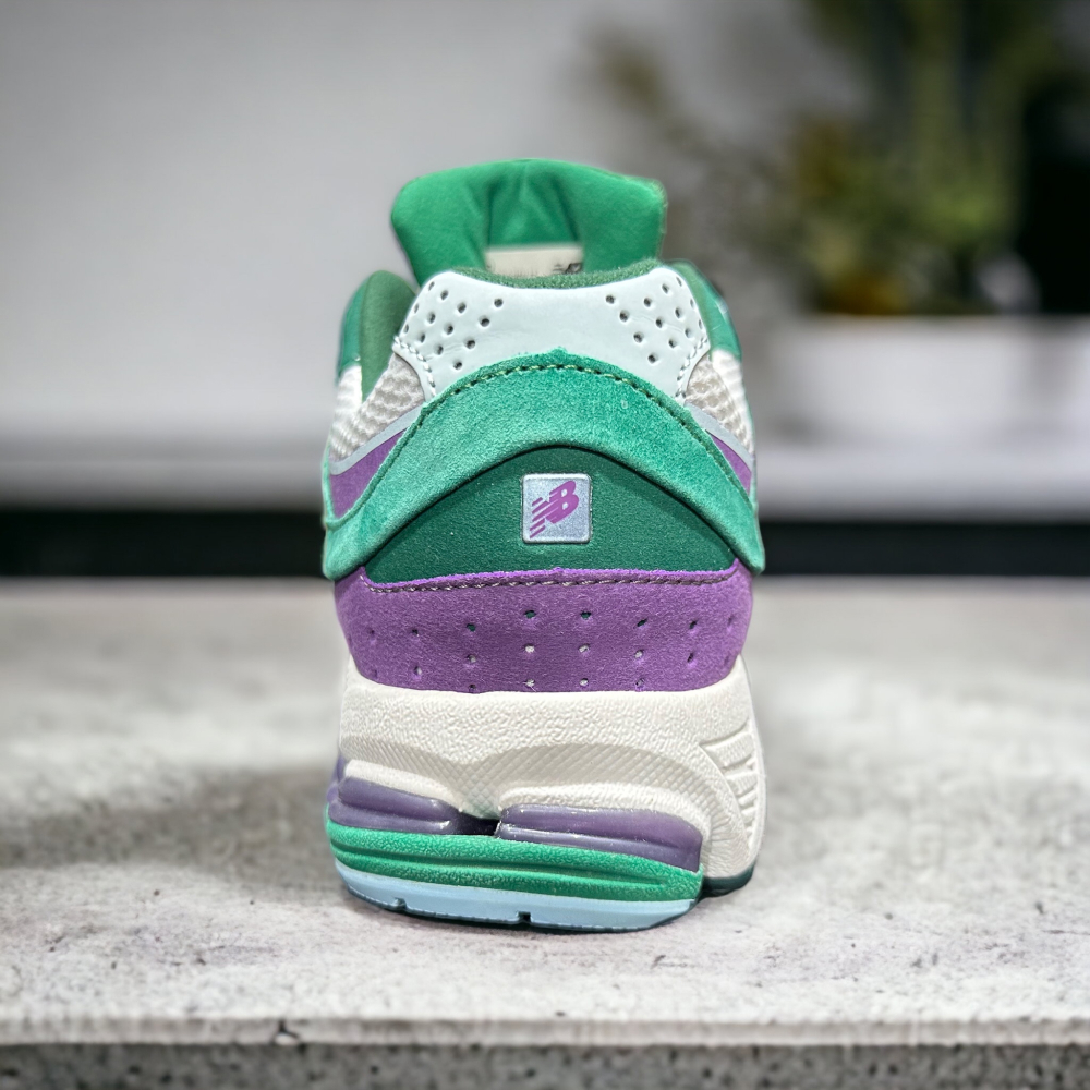 New Balance 2002R • Green