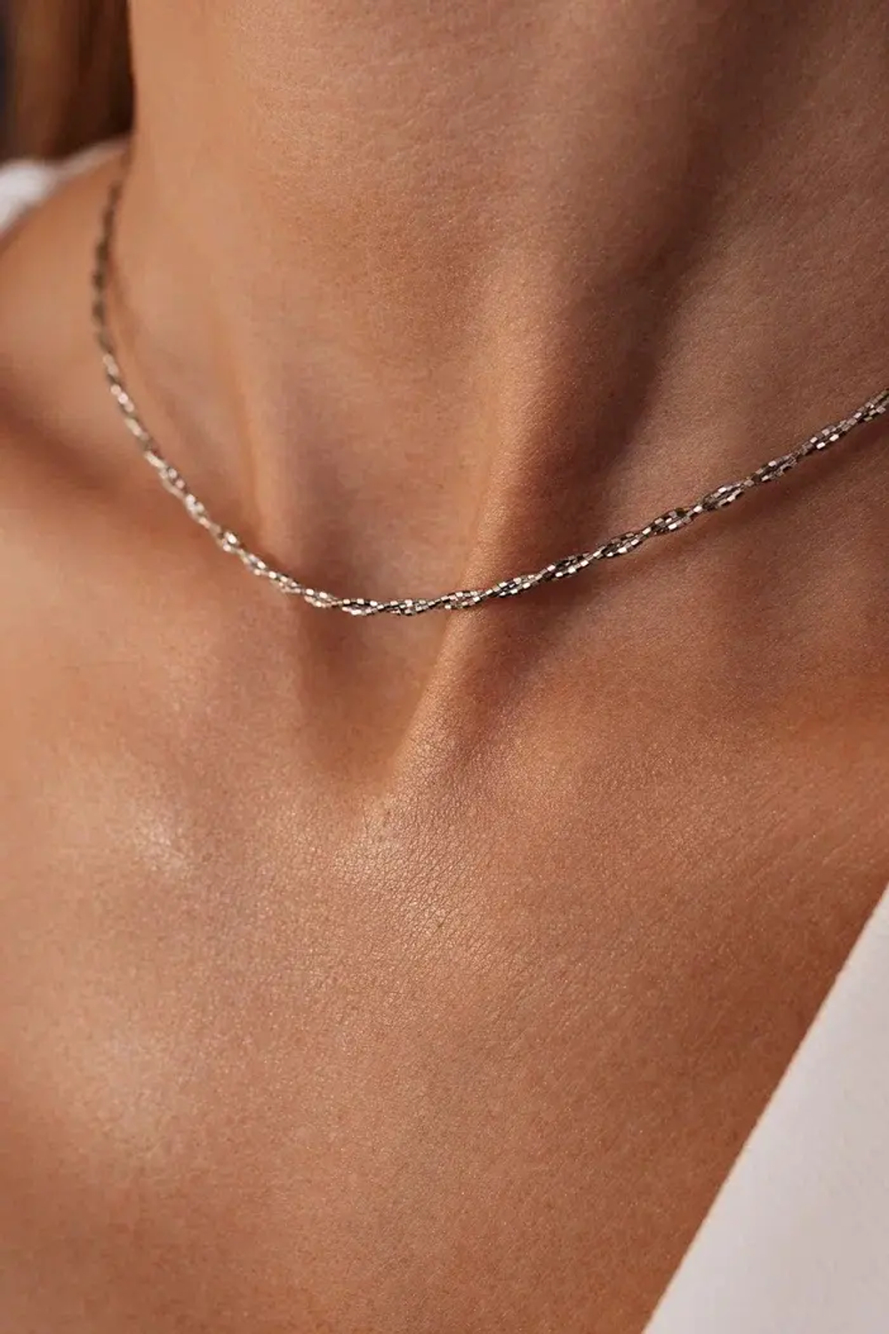 Полужесткое колье "Плетение" в серебре