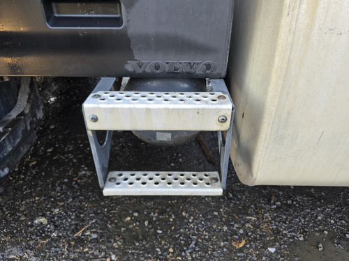 Подножка ящика АКБ 2017г.