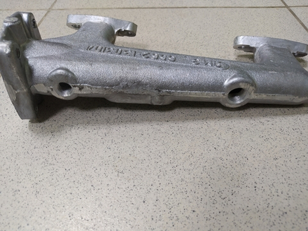 Труба водяная правая 236-1003290-В