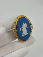 Брошь Wedgwood синяя