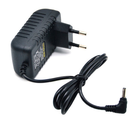 Блок питания 2А-220В/5В Штекер питания D=3.5мм  APB33