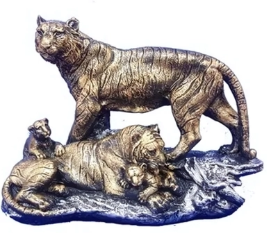 Статуэтка из гипса «Семья тигров» 25*35 см античное золото