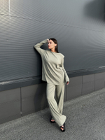 Костюм оливковый