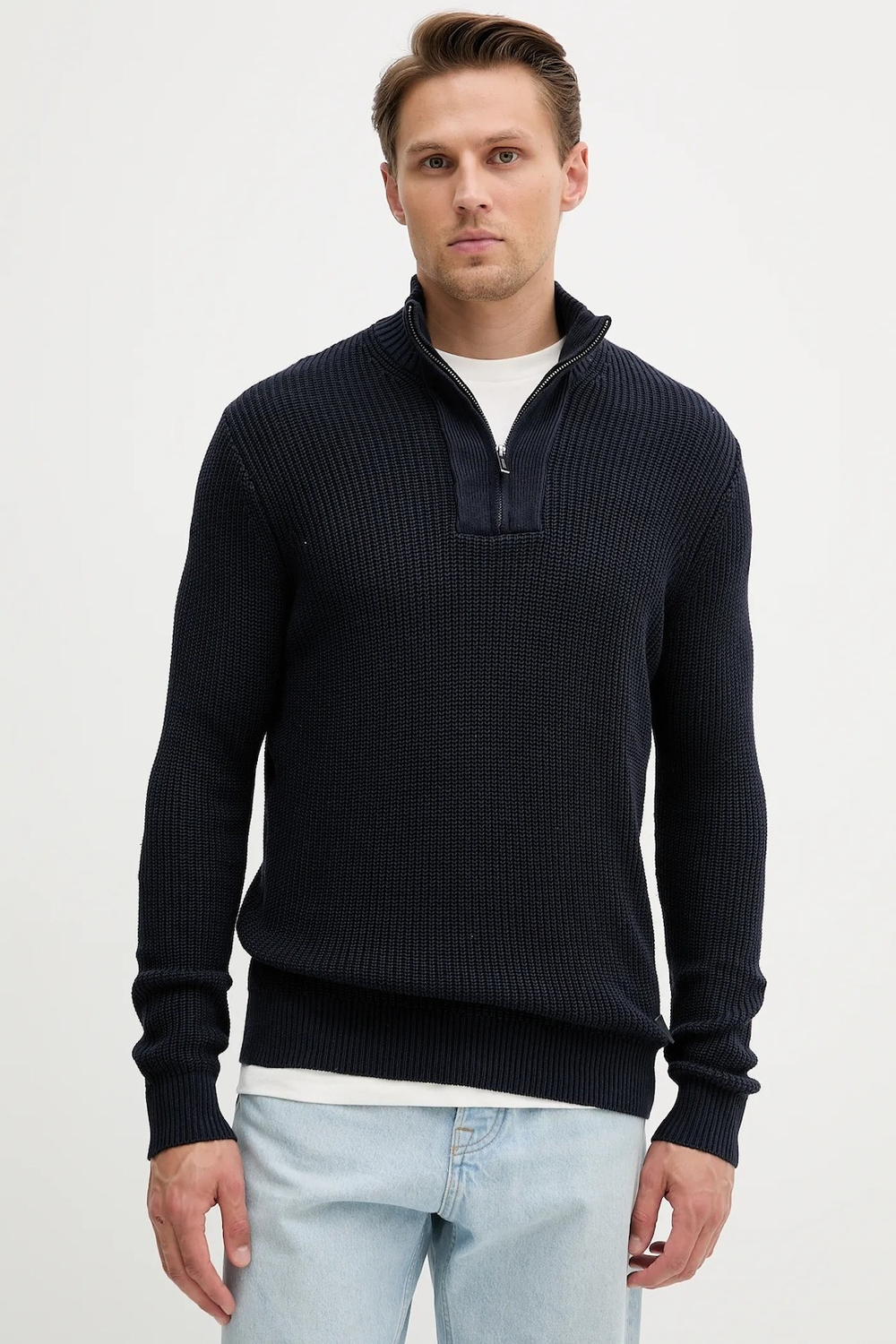 Свитер  мужской GUESS