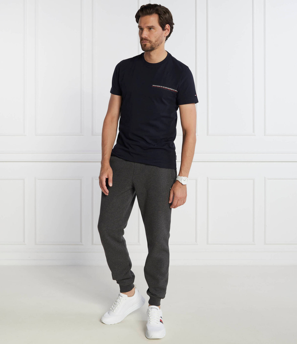 Футболка SMALL CHEST STRIPE MONOTYPE TEE Tommy Hilfiger - темно-синий(MW0MW32595)