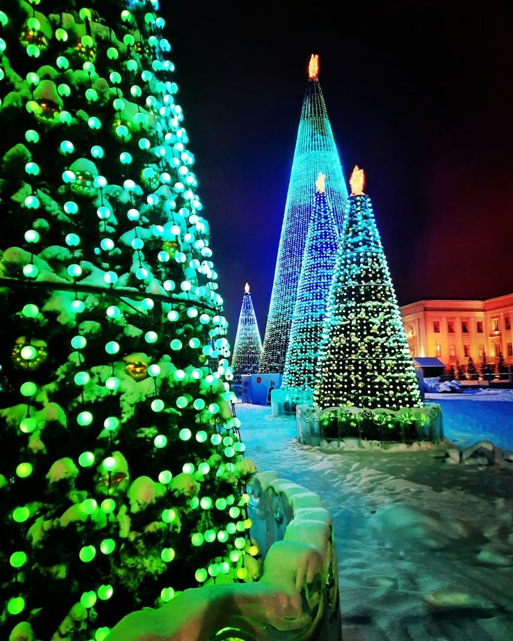 Умная уличная гирлянда «3D» на елку от 4 до 30 м