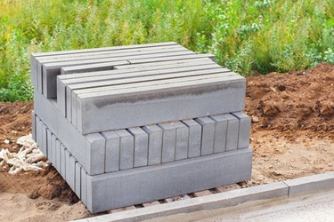 В чем разница между дорожными и садовыми бордюрами