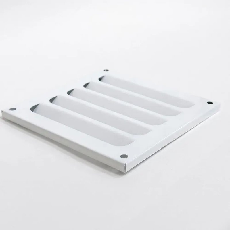 Решетка вентиляционная накладная 150х150 мм металлическая белая