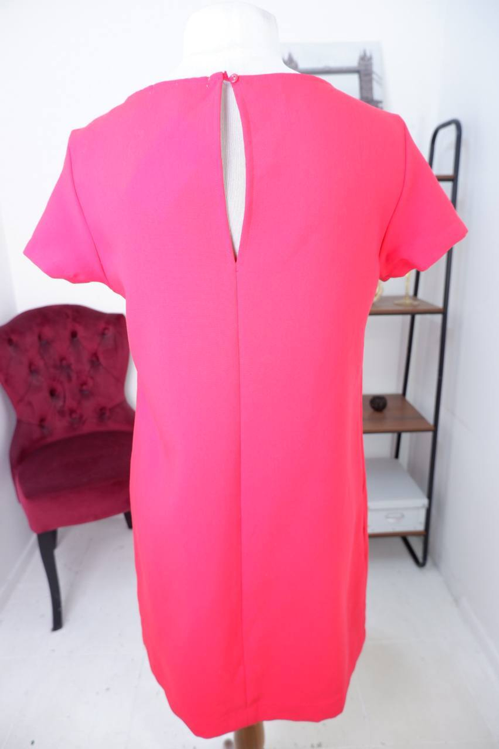 Платье Modis прямого кроя, маркировка М, визуально 46 размер