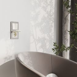 Розетка влагозащищенная с заземлением и со шторкой, без рамки с крышкой Werkel слоновая кость W1171203