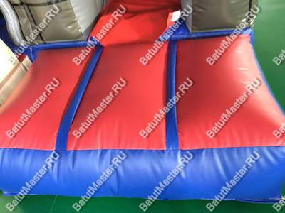 Коммерческий надувной батут "Драконий замок", размер 4*4*4 м