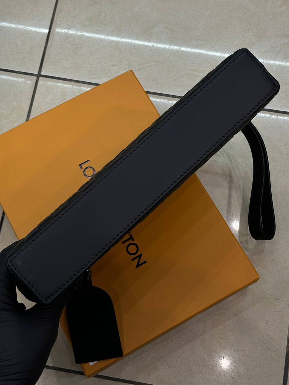 Клатч Louis Vuitton