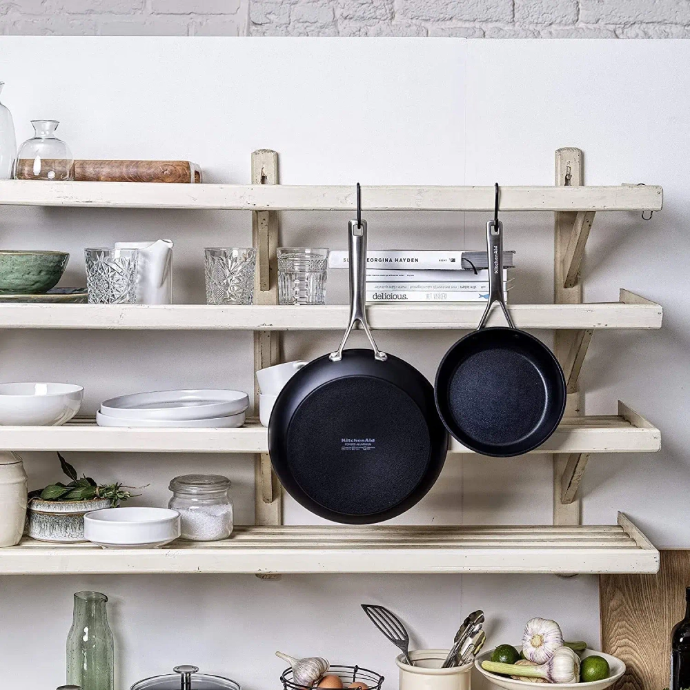 KitchenAid Сковорода из кованого закаленного алюминия 28см с крышкой