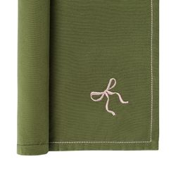 Салфетка сервировочная Fancy Bows оливкового цвета из коллекции Essential, 45х45 см