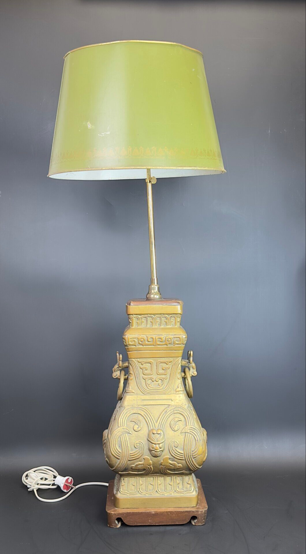 Винтажная лампа в стиле Джеймса Монта